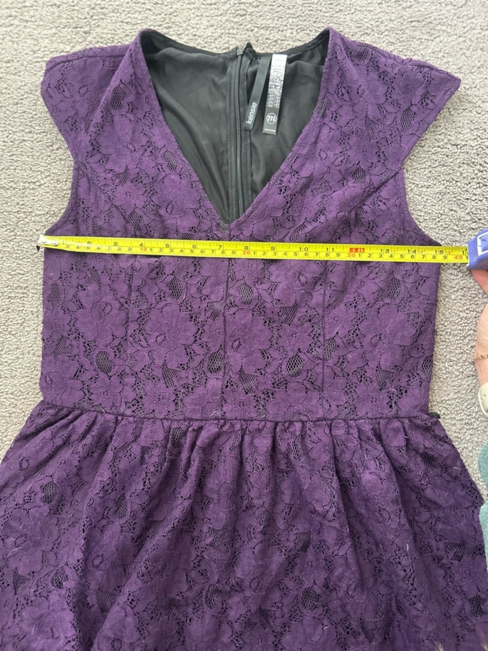 Kensie Plum Purple Lace Fit & Flare Mini Dress V-Neck Cap Sleeve Lined Size M - Picture 4 of 13